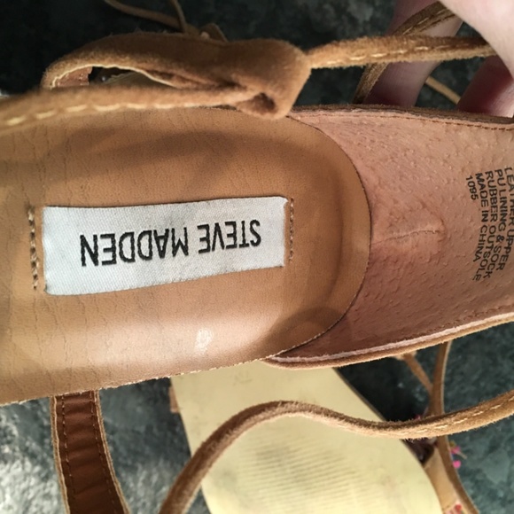 Sandals - Picture 4 of 5